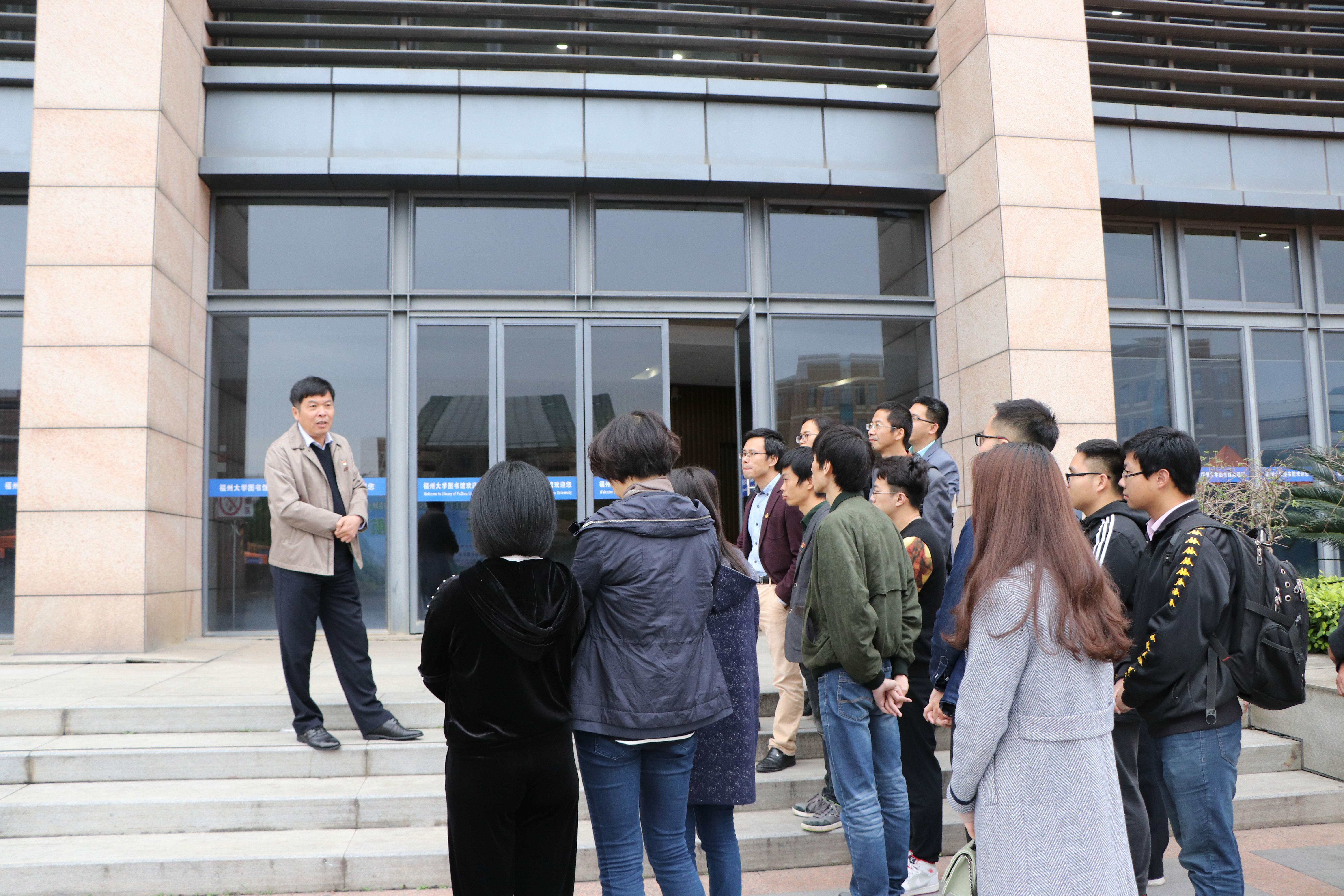 20181123参观校史馆2